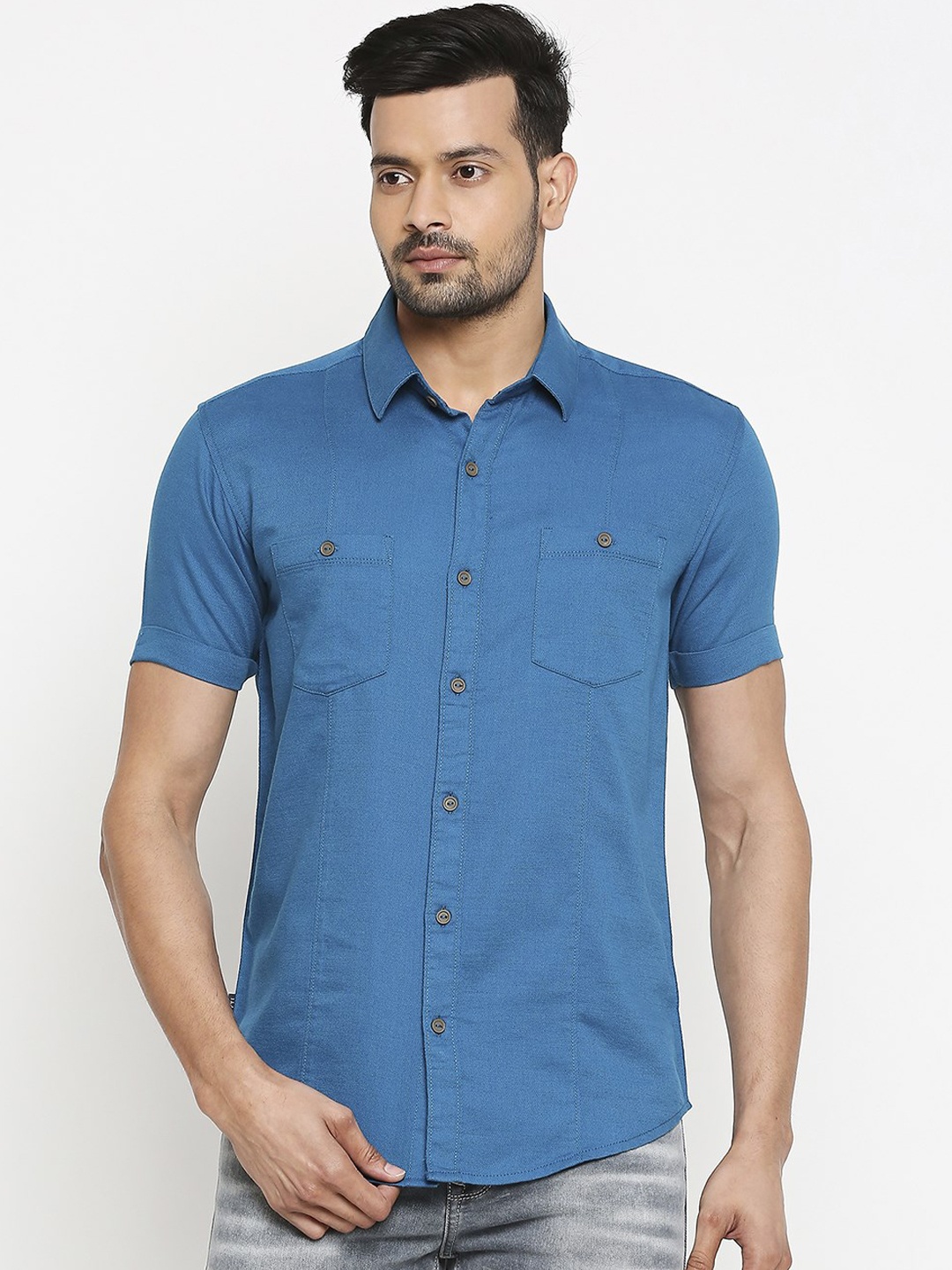 

Mufti Men Blue Slim Fit Solid Casual Shirt