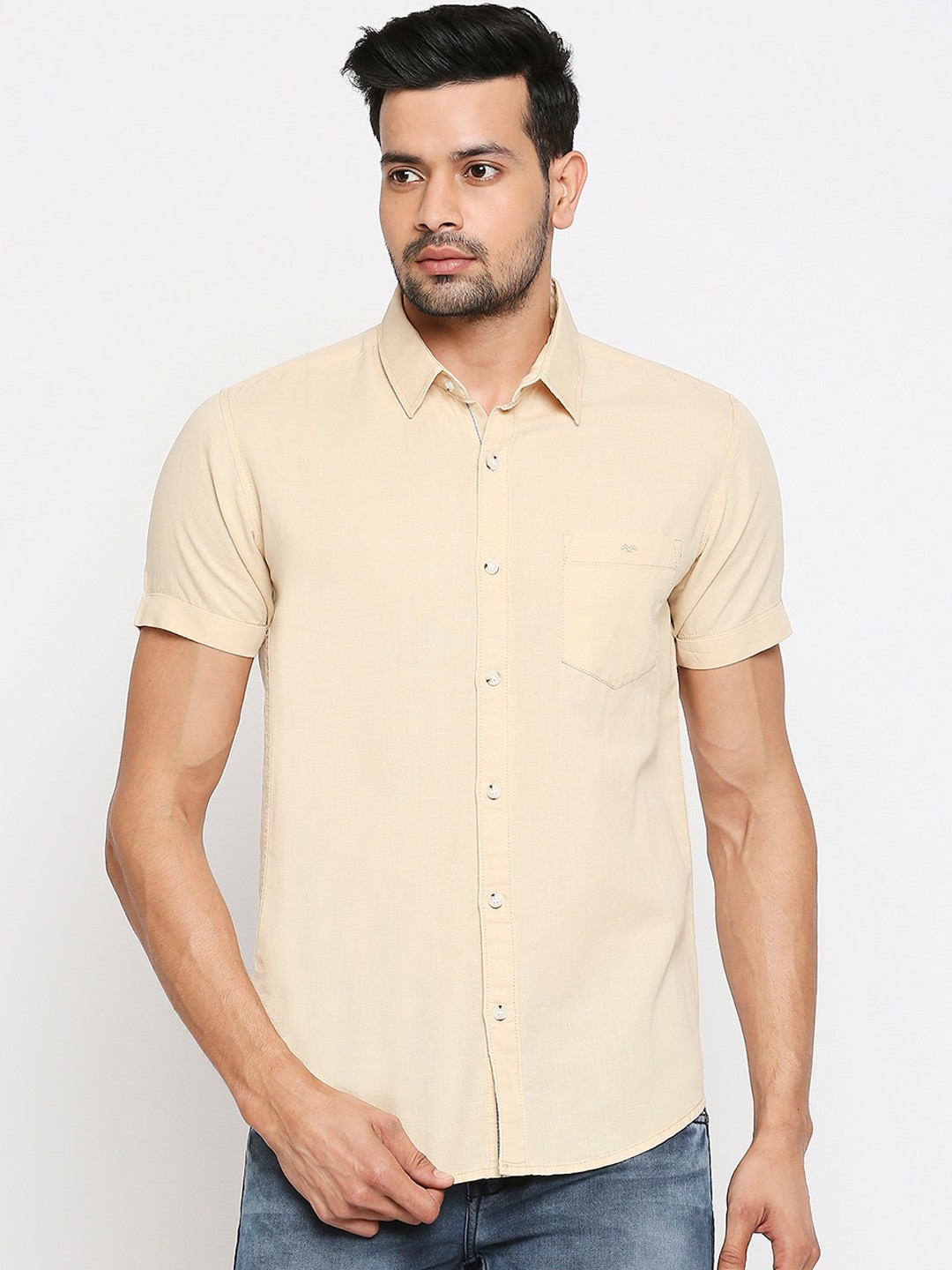 

Mufti Men Beige Slim Fit Solid Casual Shirt