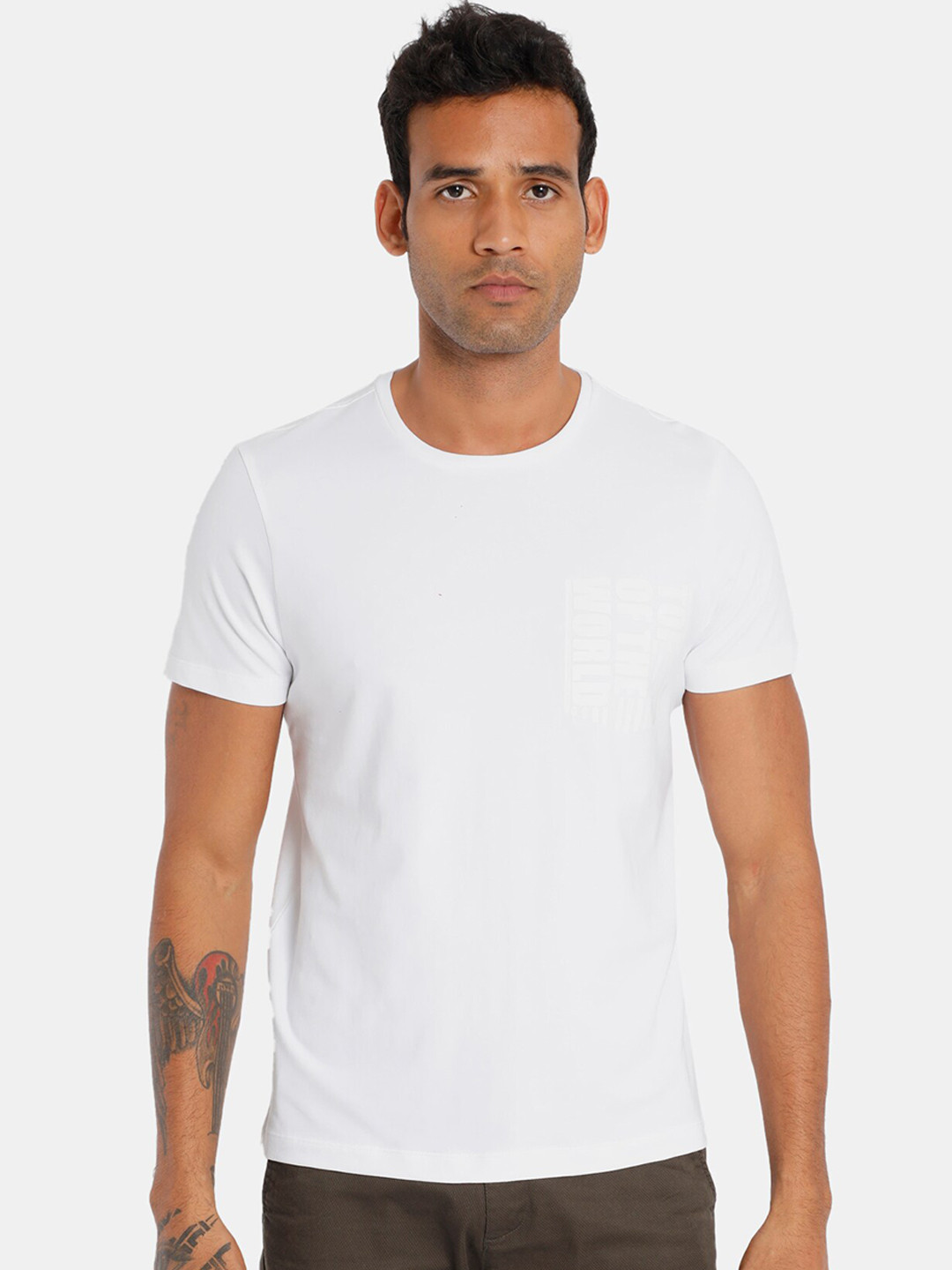 

Arrow New York Men White Solid Round Neck T-shirt