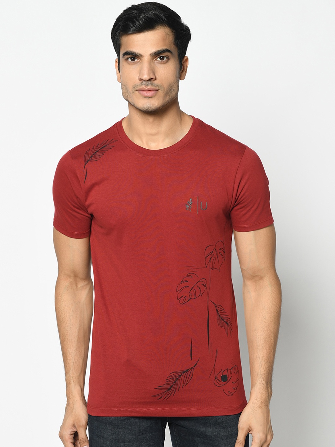 

Blackberrys Men Red Printed Round Neck T-shirt