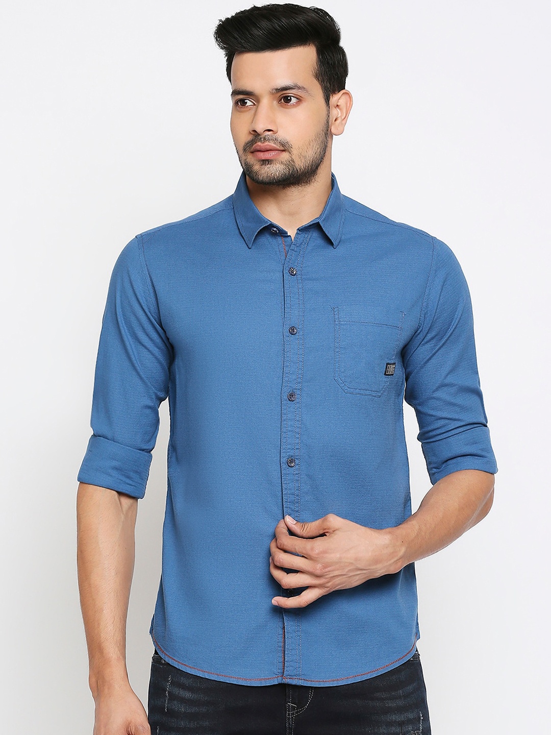 

Mufti Men Blue Slim Fit Solid Casual Shirt