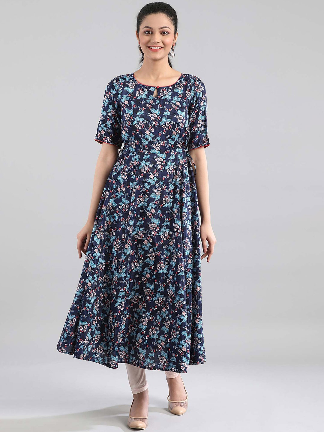 AURELIA Women Navy Blue Floral Printed Keyhole Neck Kurta