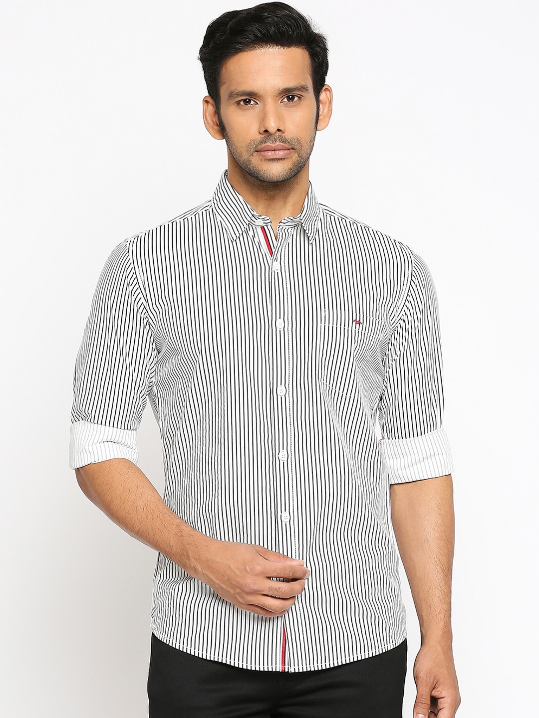 

Mufti Men White & Black Slim Fit Striped Cotton Casual Shirt