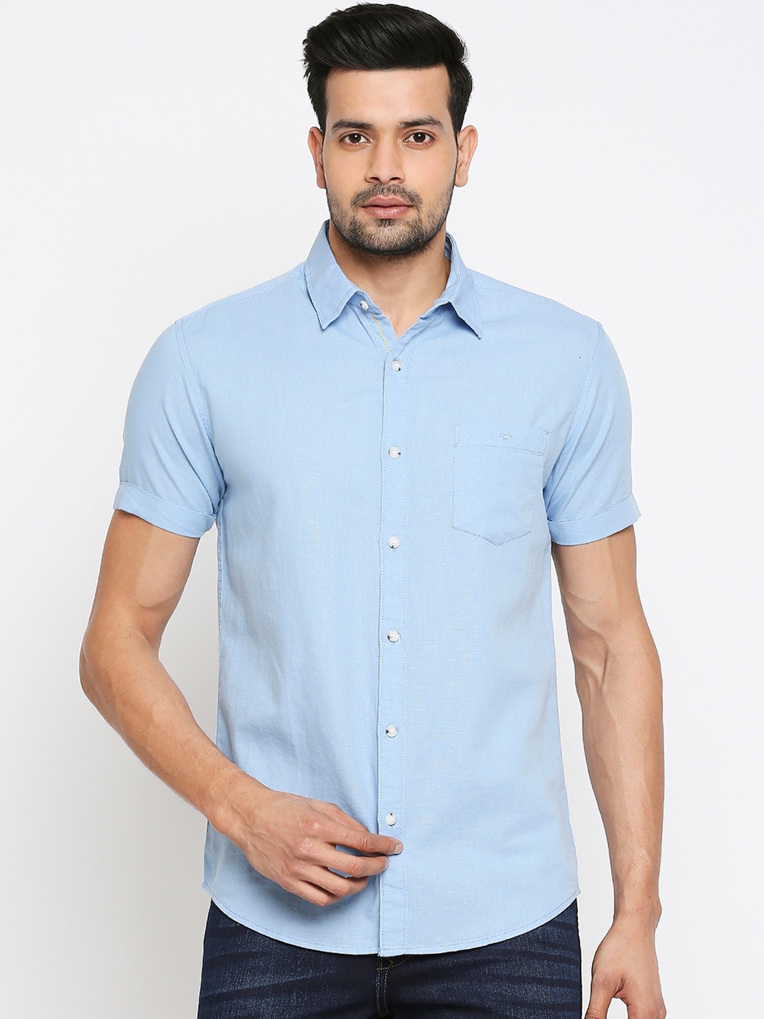 

Mufti Men Blue Slim Fit Solid Casual Shirt