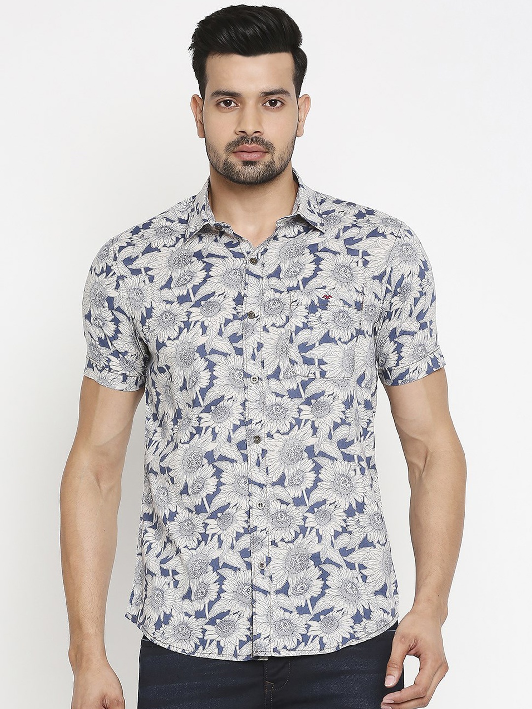 

Mufti Men Grey Floral Printed Slim Fit Casual Shirt