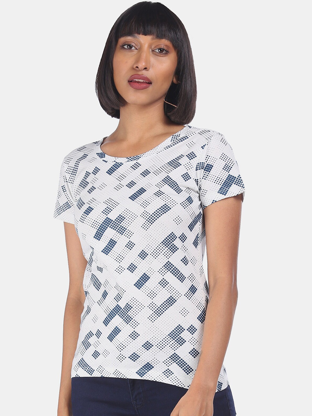 

Sugr Women White Printed V-Neck T-shirt