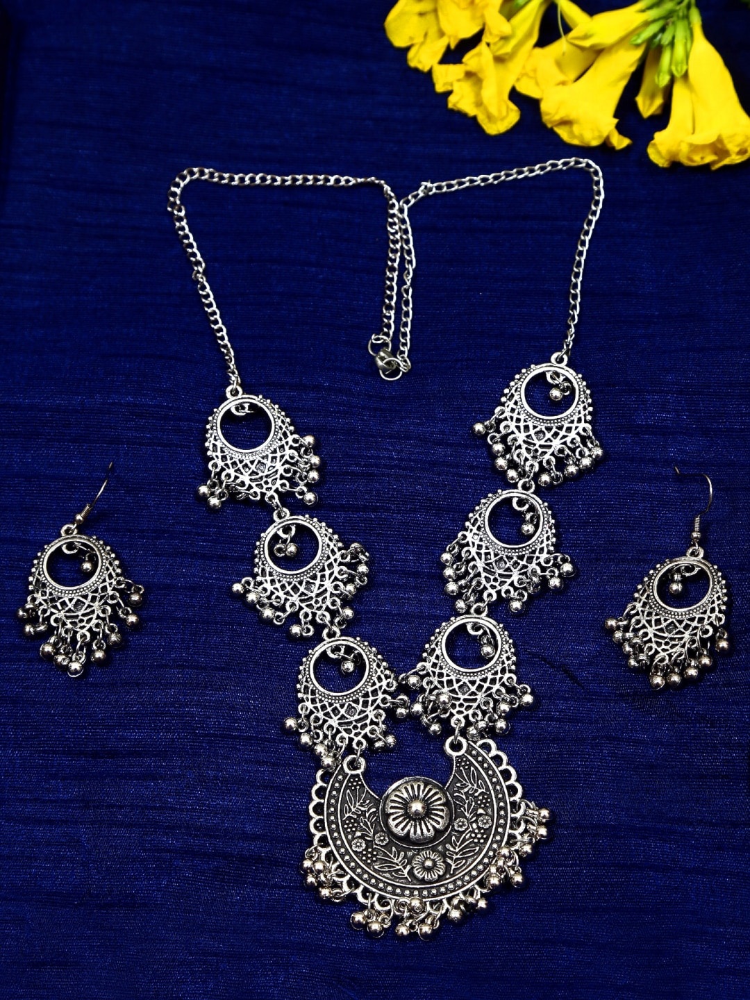 

Crunchy Fashion Oxidised Silver-Plated Jewellery Set
