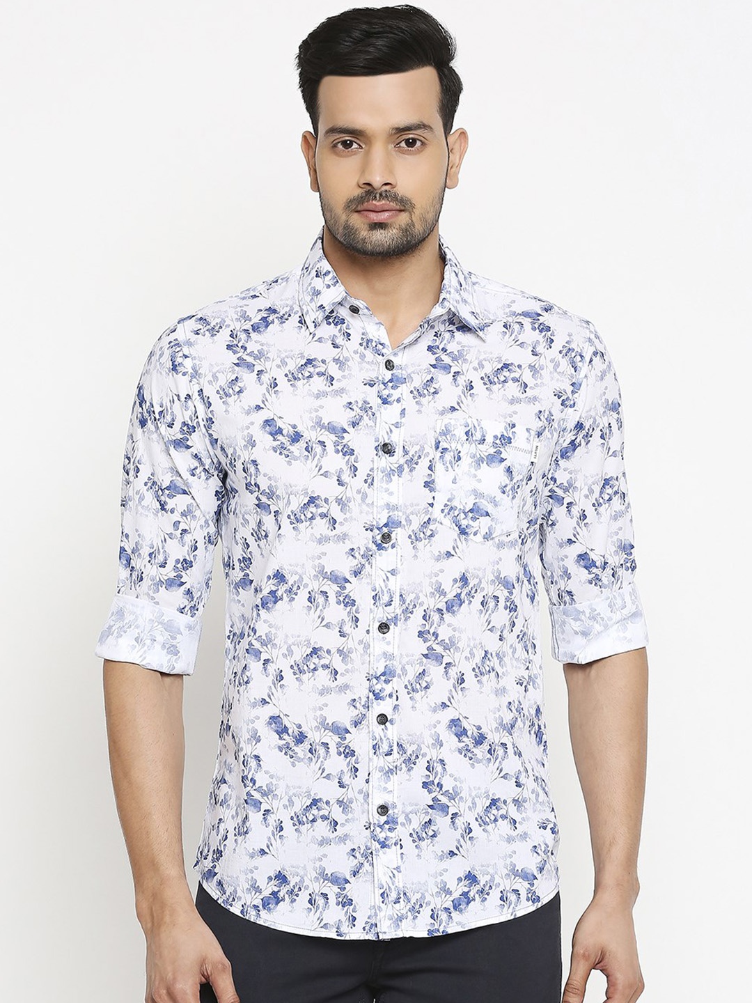 

Mufti Men White & Blue Slim Fit Printed Casual Shirt