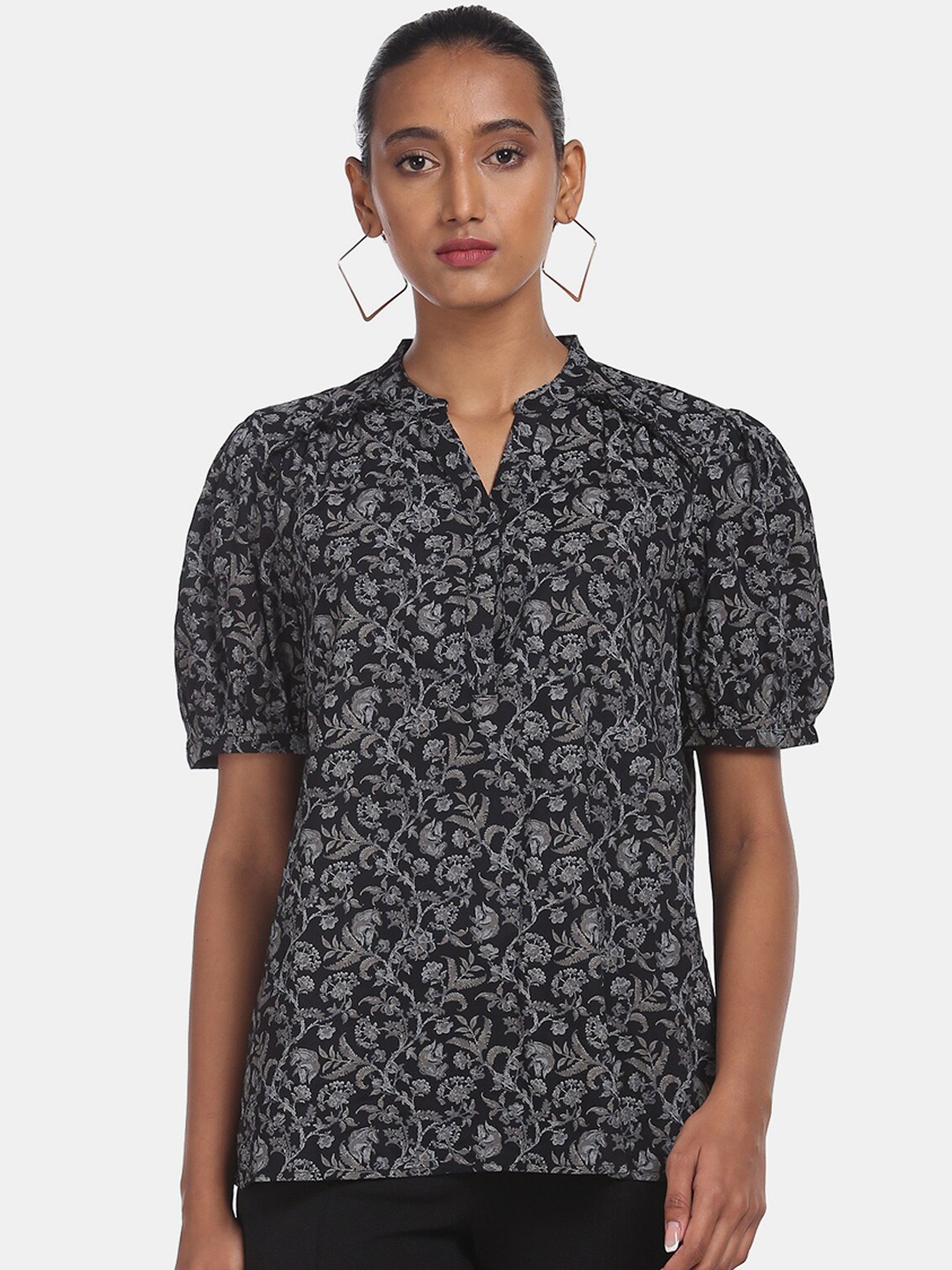 

Cherokee Black Floral Printed Mandarin Collar Puff Sleeves Regular Top