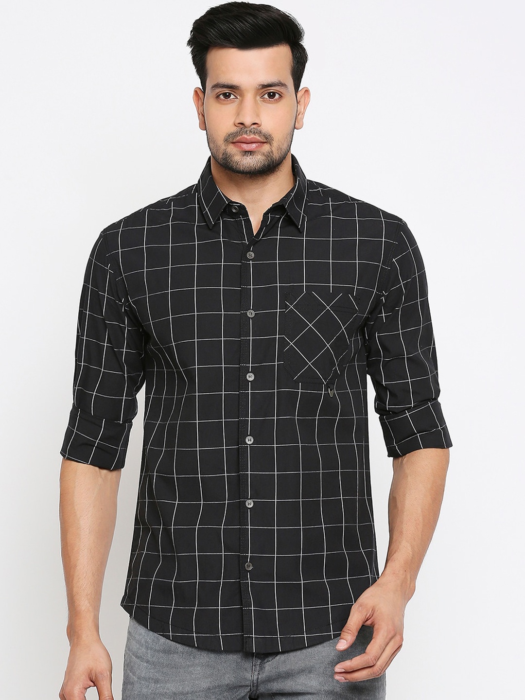 

Mufti Men Black & White Slim Fit Checked Cotton Casual Shirt