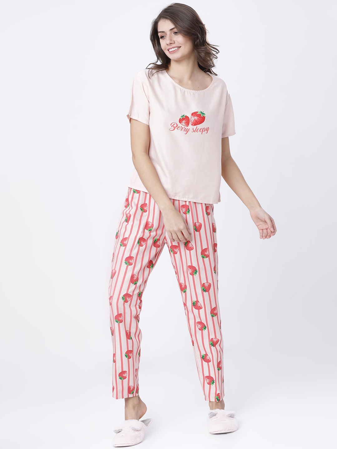 

Tokyo Talkies Women Peach-Coloured & Green Printed Night Suit
