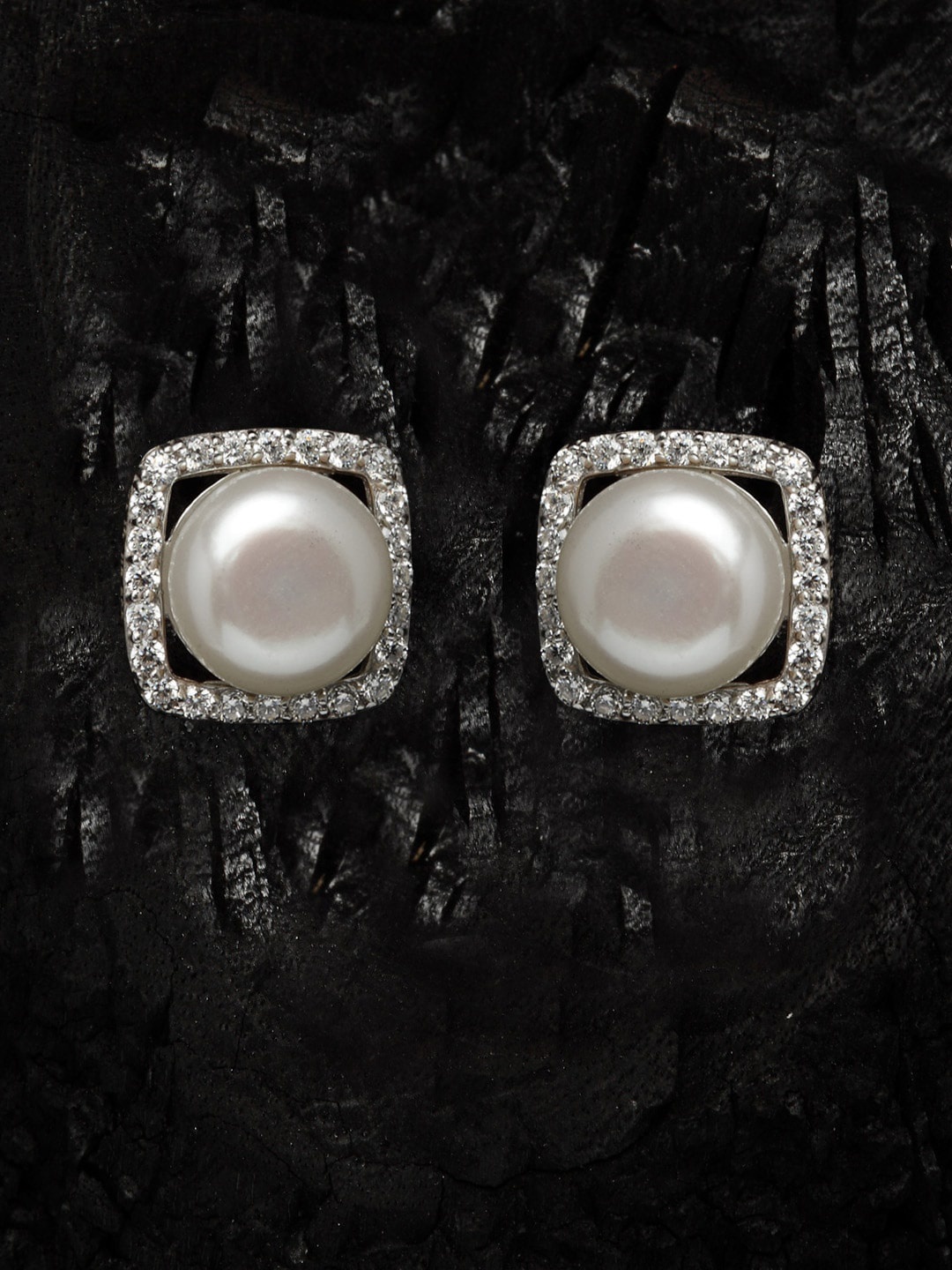 

Clara Silver-Toned Handcrafted Geometric Studs