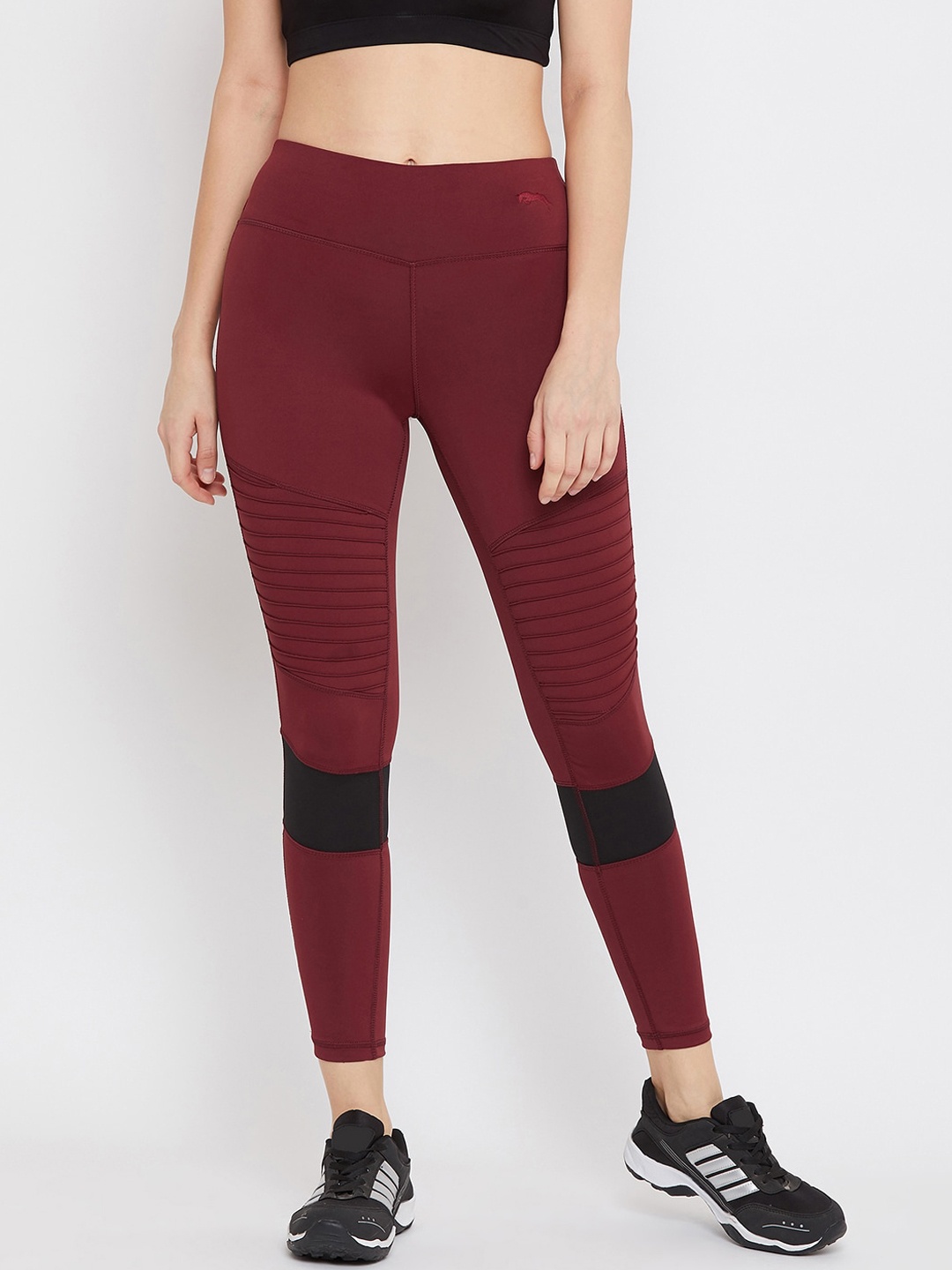 

JUMP USA Women Maroon & Black Solid e-Dry Technology Active Wear Tights