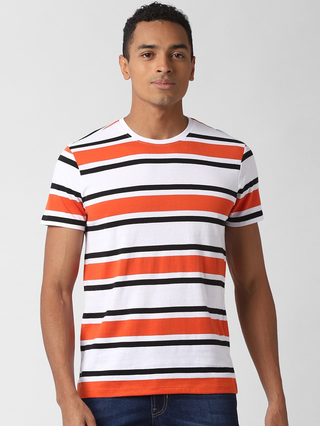 

Peter England Casuals Men White Striped Round Neck T-shirt