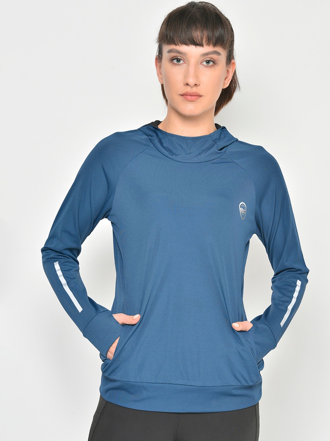 

PERFKT-U Women Blue Solid Hood T-shirt