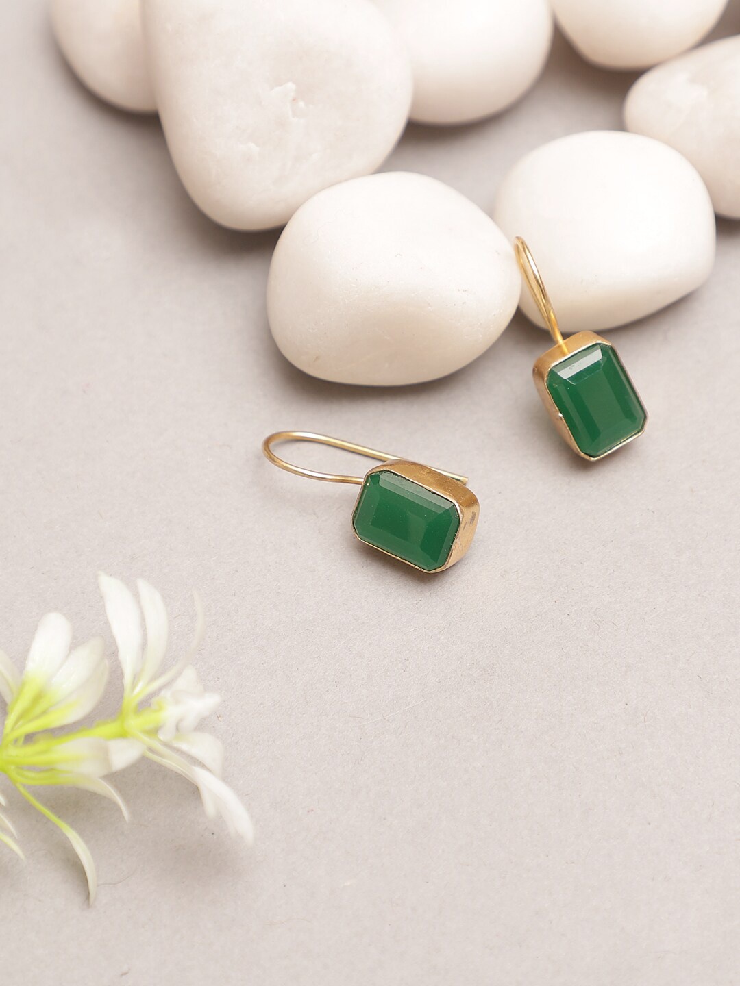 

XAGO Green Contemporary Drop Earrings