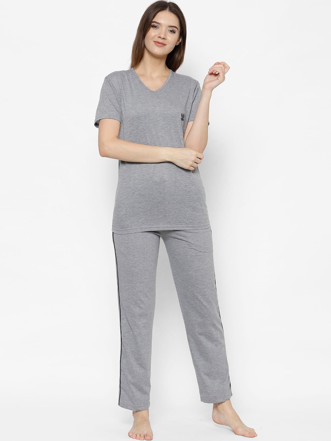 

VIMAL JONNEY Women Grey Solid Night suit