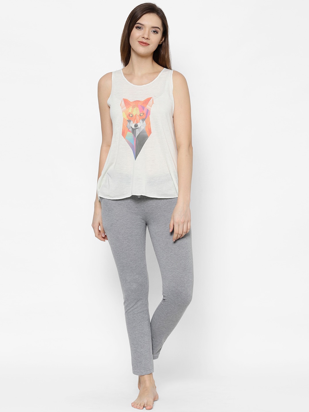 

VIMAL JONNEY Women Cream-Coloured & Grey Printed Night Suit