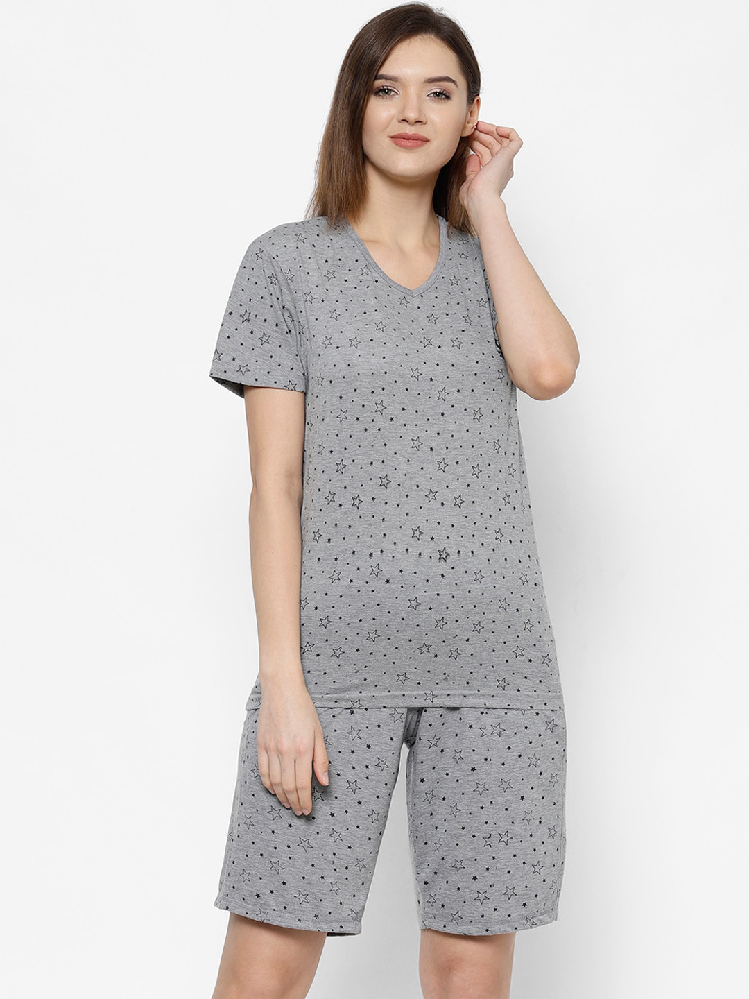 

VIMAL JONNEY Women Grey & Black Printed T-shirt and Shorts