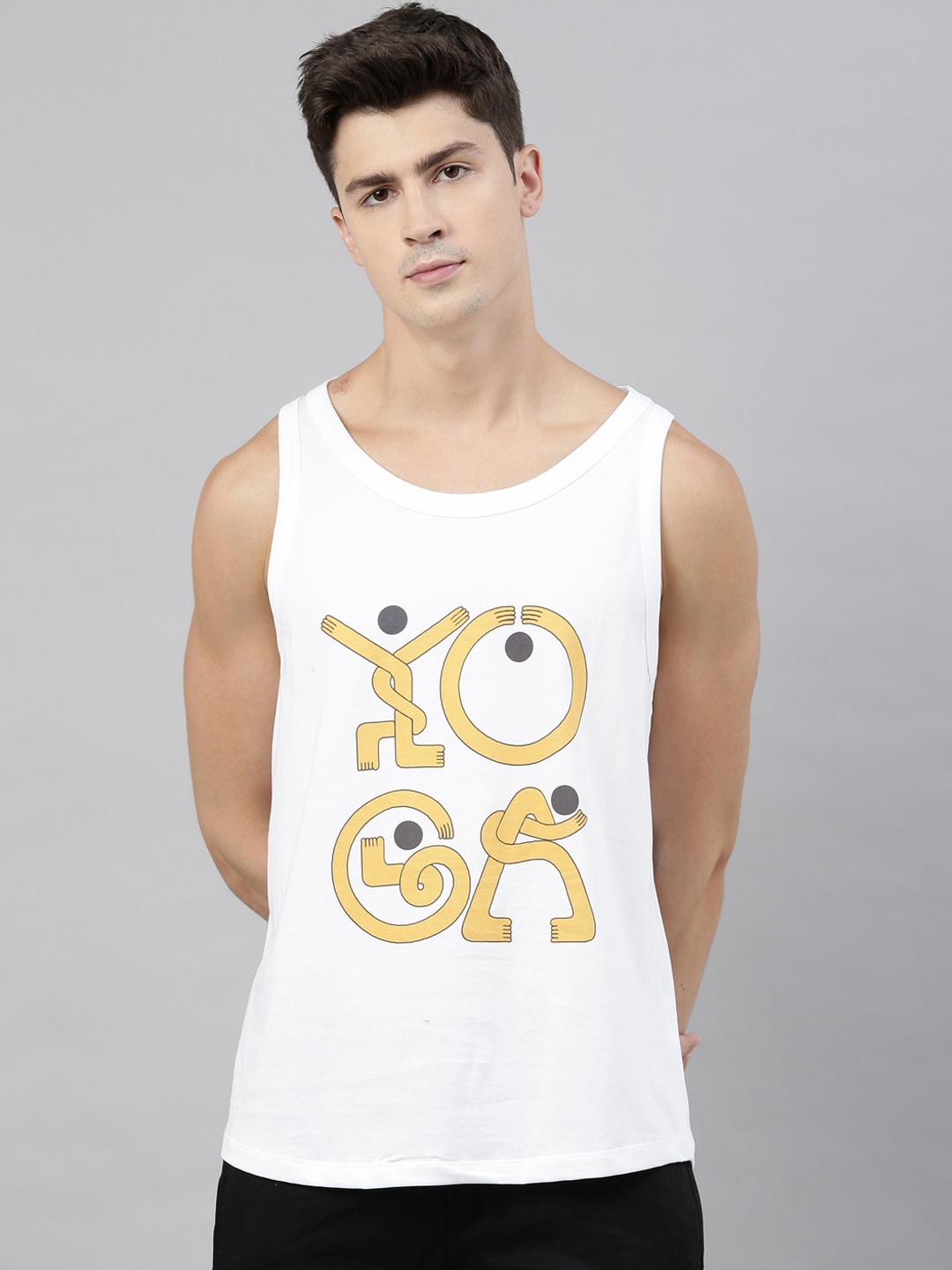 

Bushirt Men White Printed Round Neck T-shirt