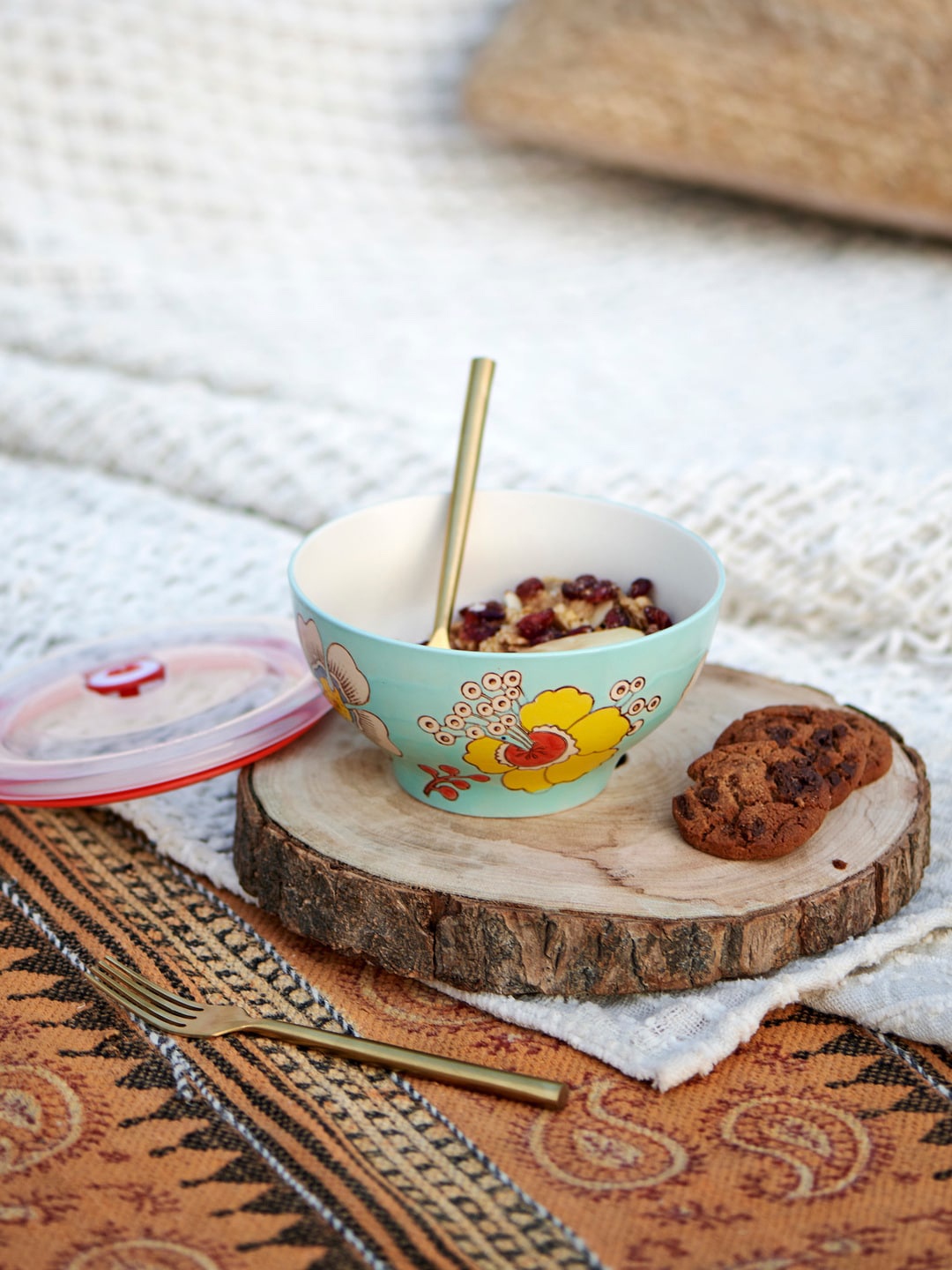 

Chumbak Blue & Yellow Printed Love Leftovers Storage Bowl