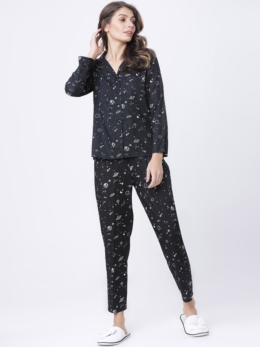 

Tokyo Talkies Women Black Graphic