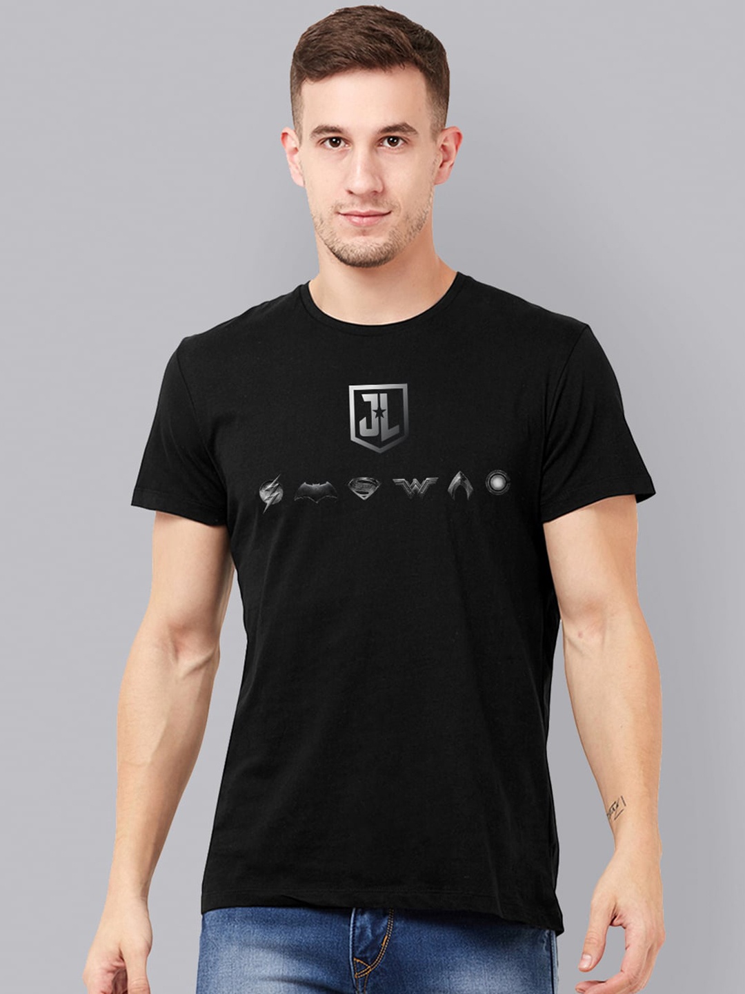

Free Authority Men Black Justice League Featured T-shirt
