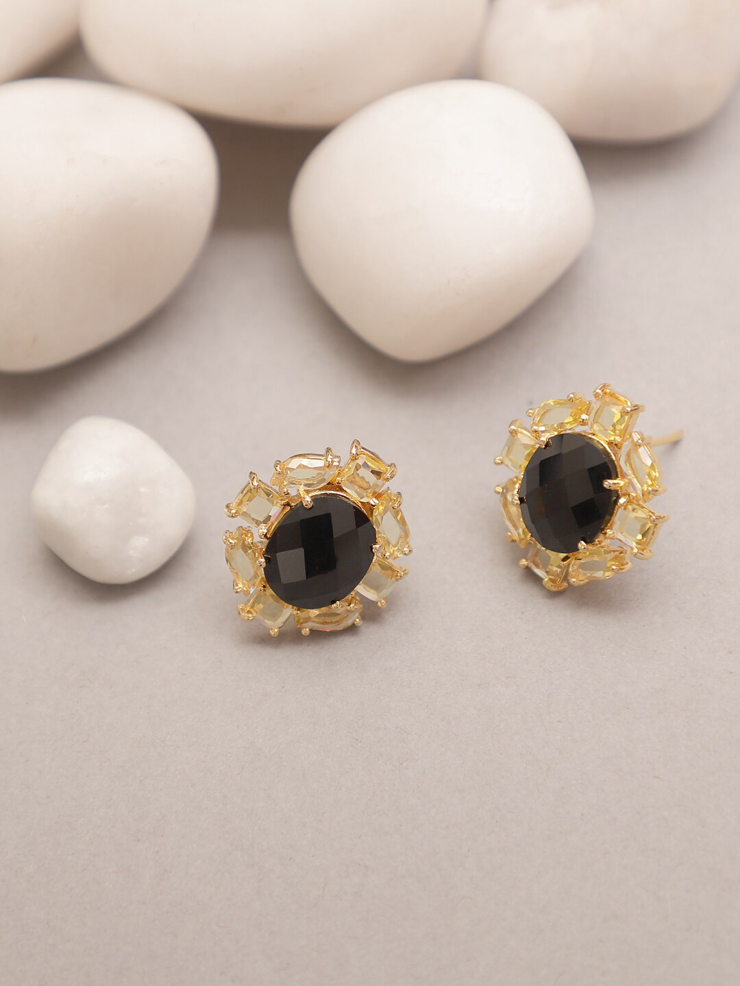 

XAGO Black & Gold-Toned Classic Studs
