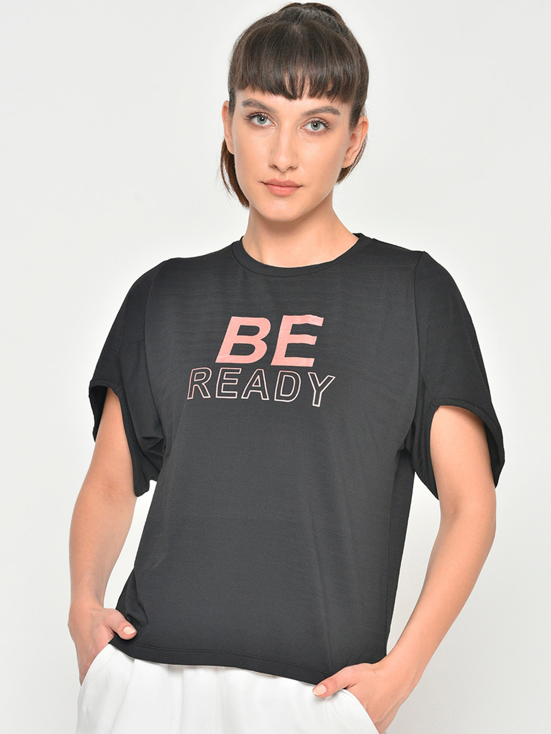 

PERFKT-U Women Black Printed Round Neck T-shirt