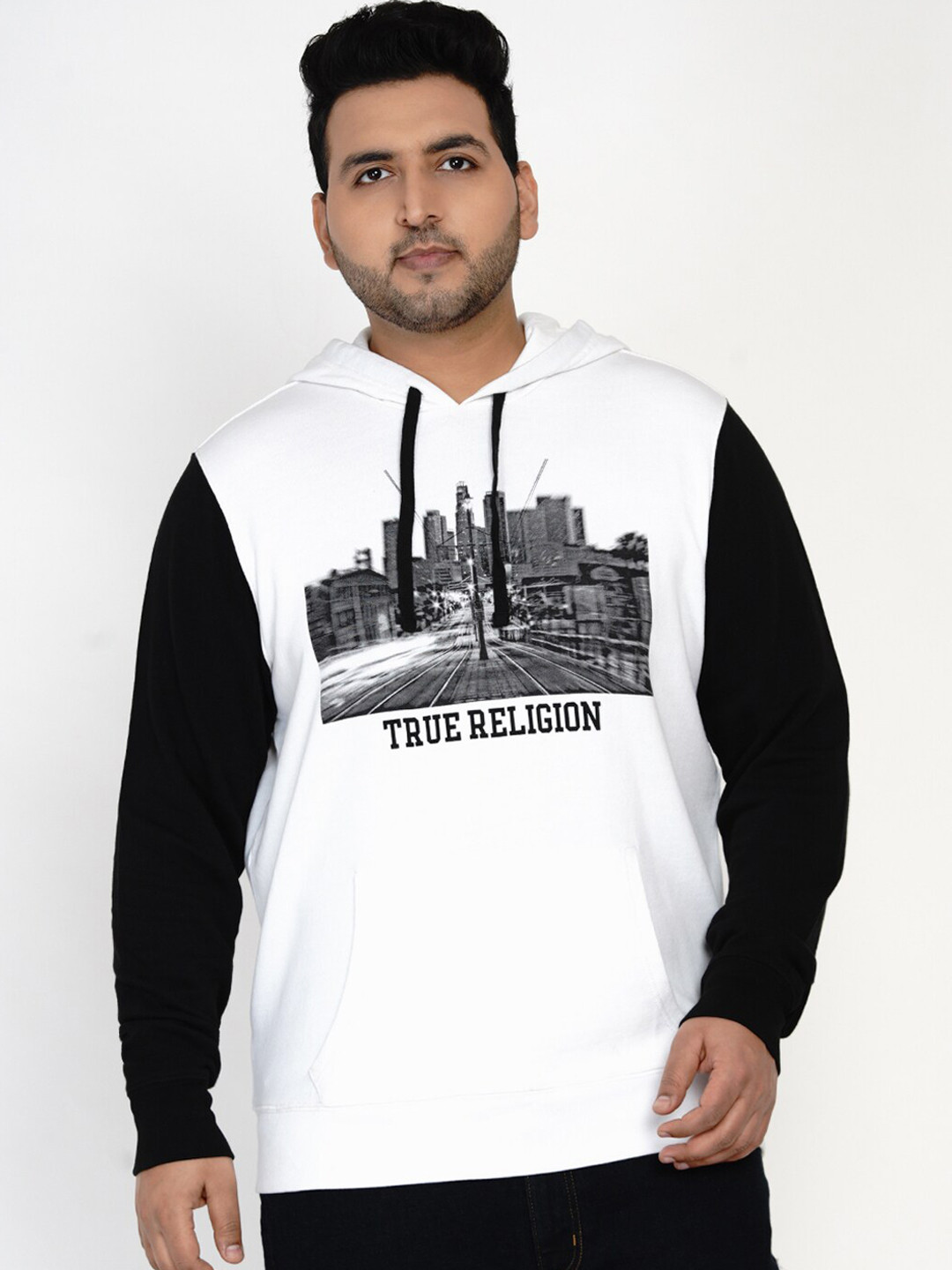 

Santonio Men White Printed Sweatshirt