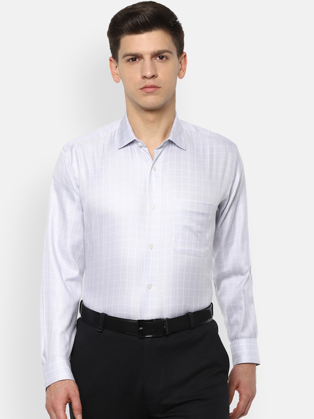 

Van Heusen Men White Regular Fit Checked Casual Shirt