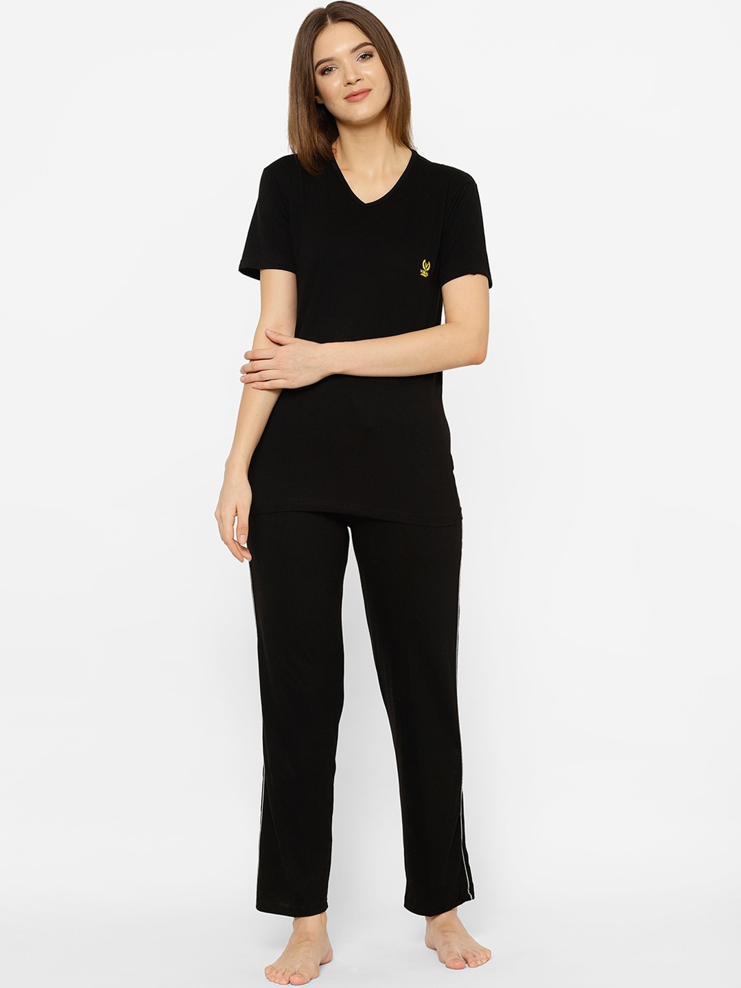 

VIMAL JONNEY Women Black & Yellow Solid Night Suit