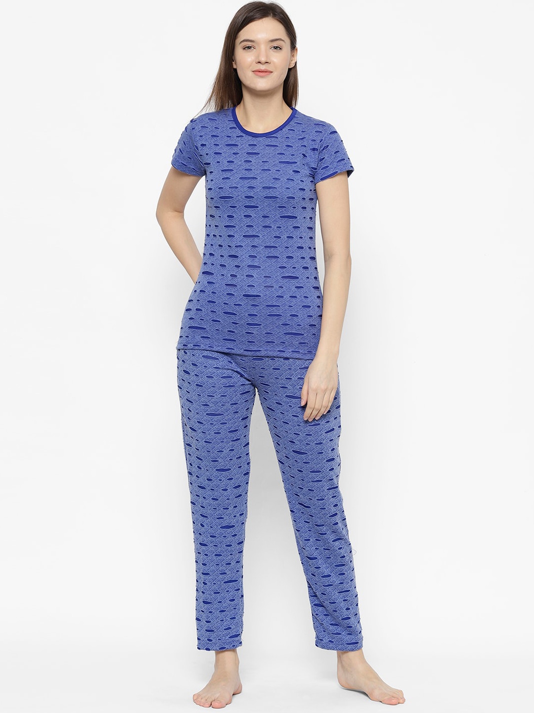 

VIMAL JONNEY Women Blue & Black Solid Night suit