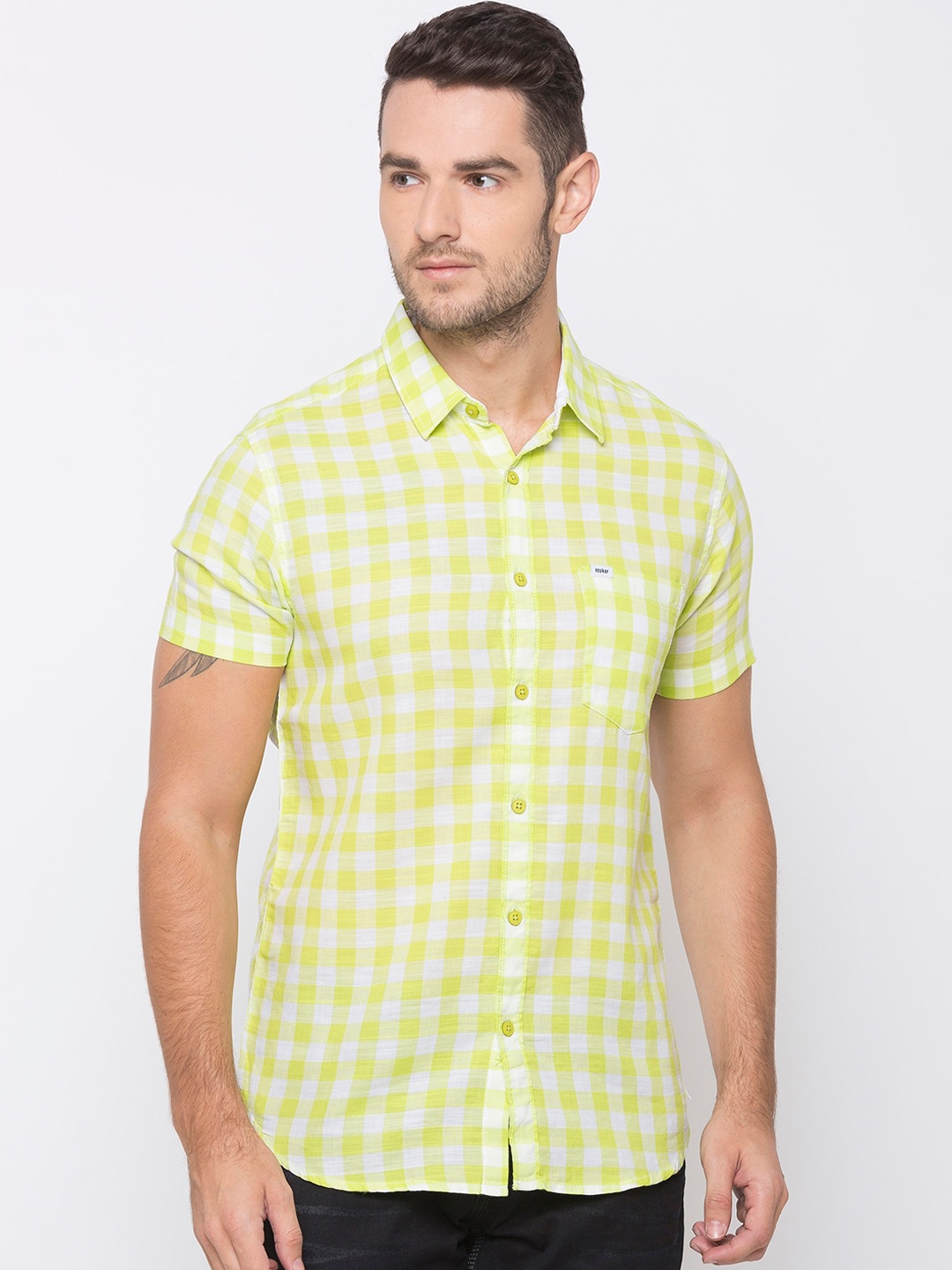 

SPYKAR Men Yellow & White Slim Fit Checked Casual Shirt