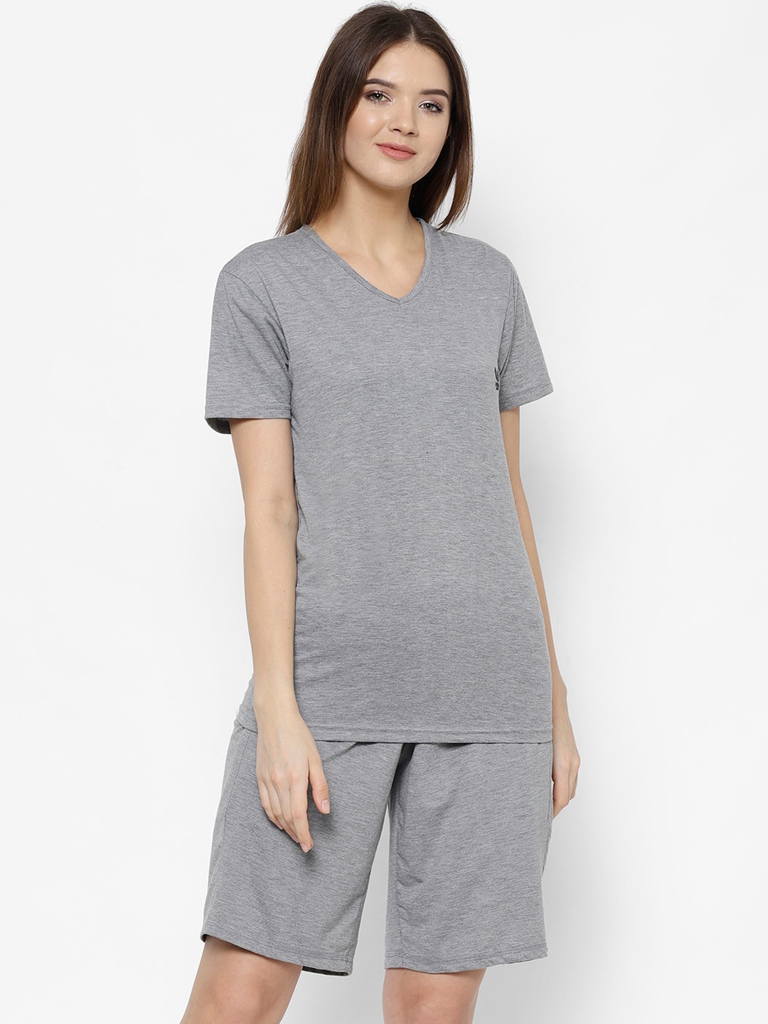 

VIMAL JONNEY Women Grey Solid Night suit