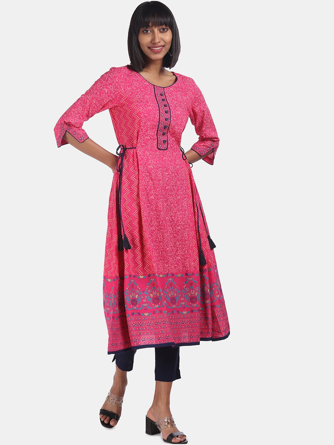 

Anahi Women Pink Ethnic Motifs A-Line Kurta