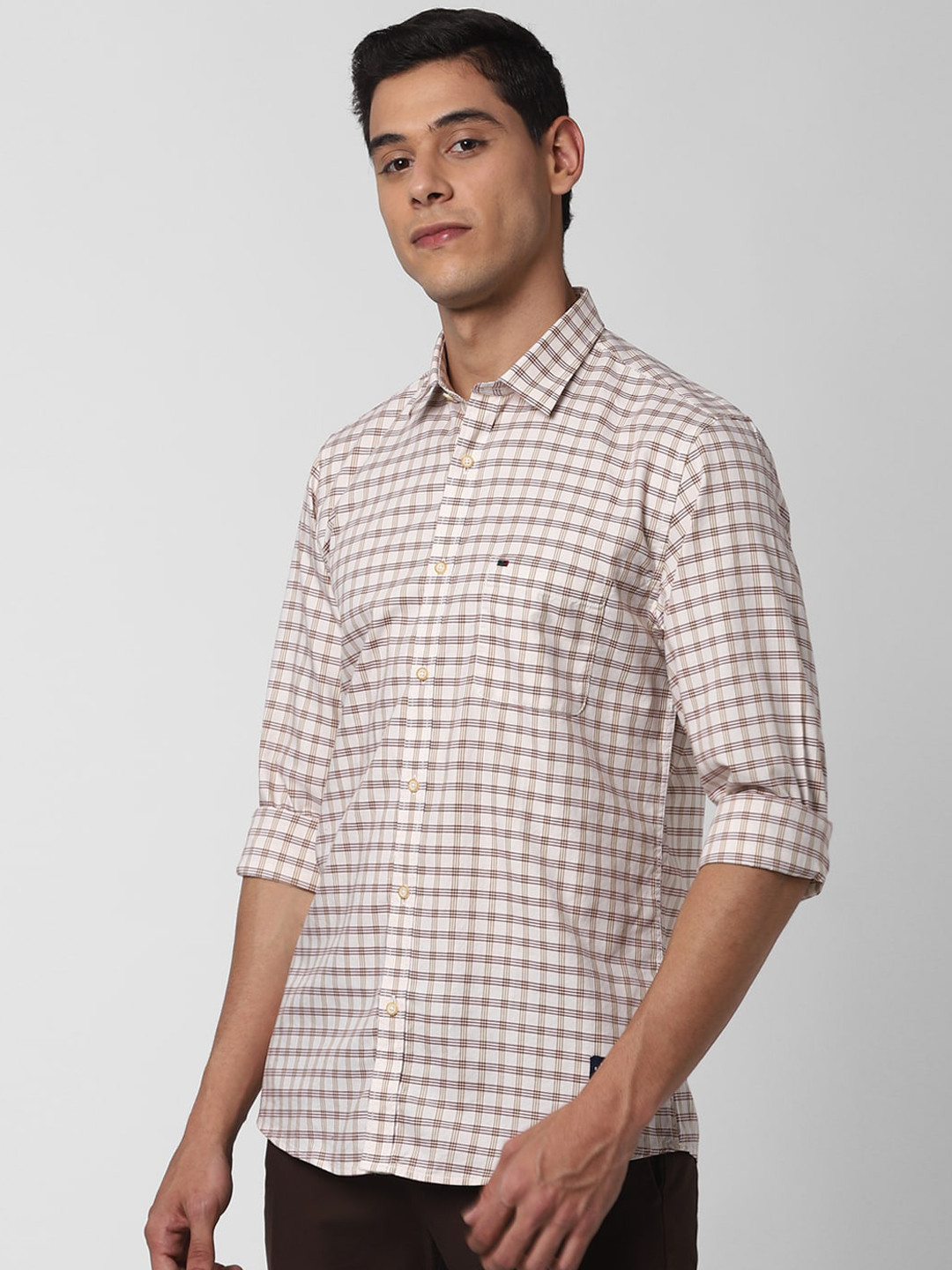 

Peter England Casuals Men Cream-Coloured Slim Fit Checked Casual Shirt