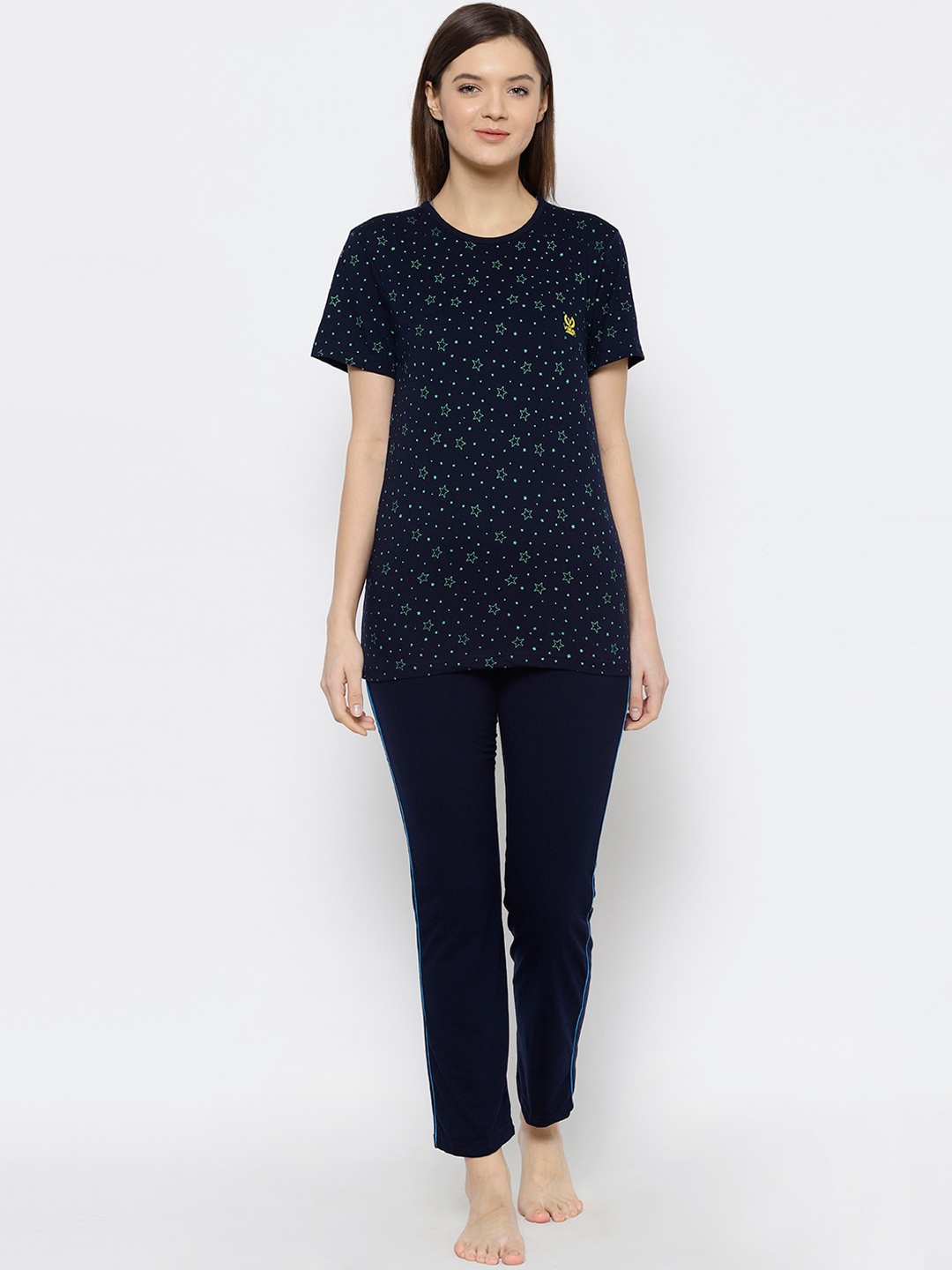 

VIMAL JONNEY Women Navy Blue & Green Printed Night suit