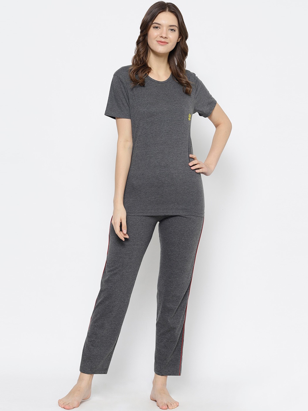 

VIMAL JONNEY Women Grey Solid Night suit