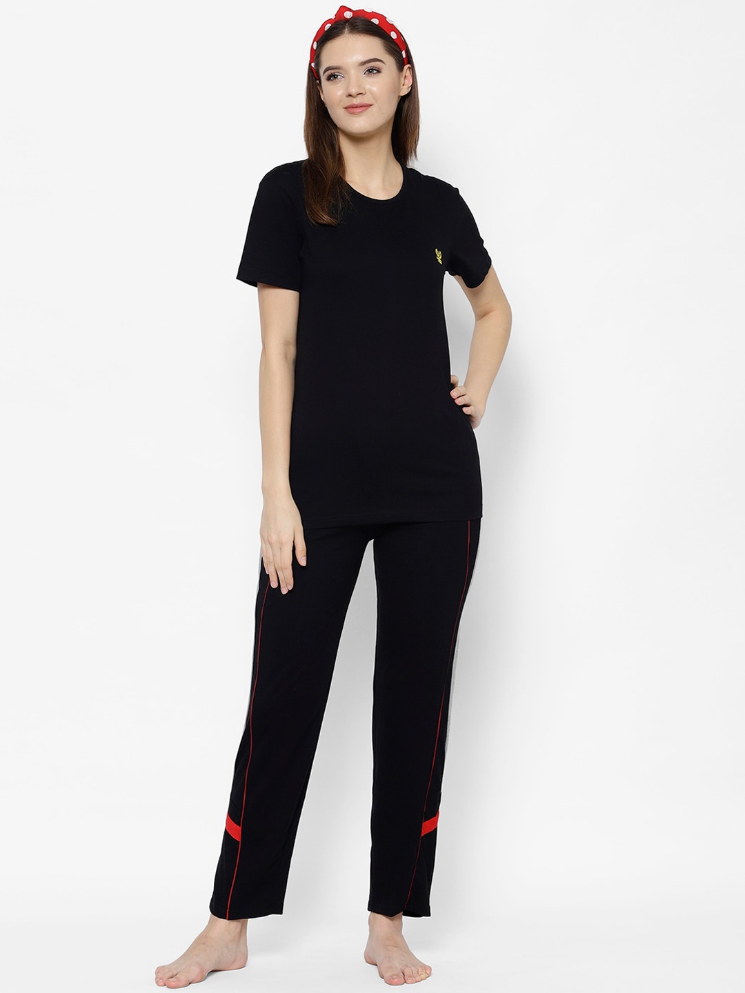 

VIMAL JONNEY Women Black Solid Night suit