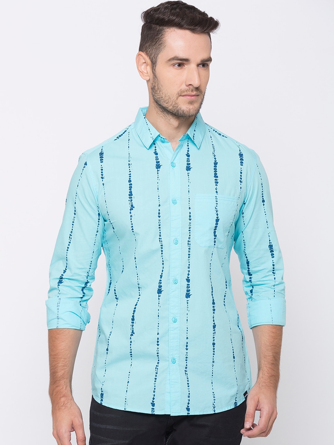 

SPYKAR Men Blue Slim Fit Dyed Casual Shirt
