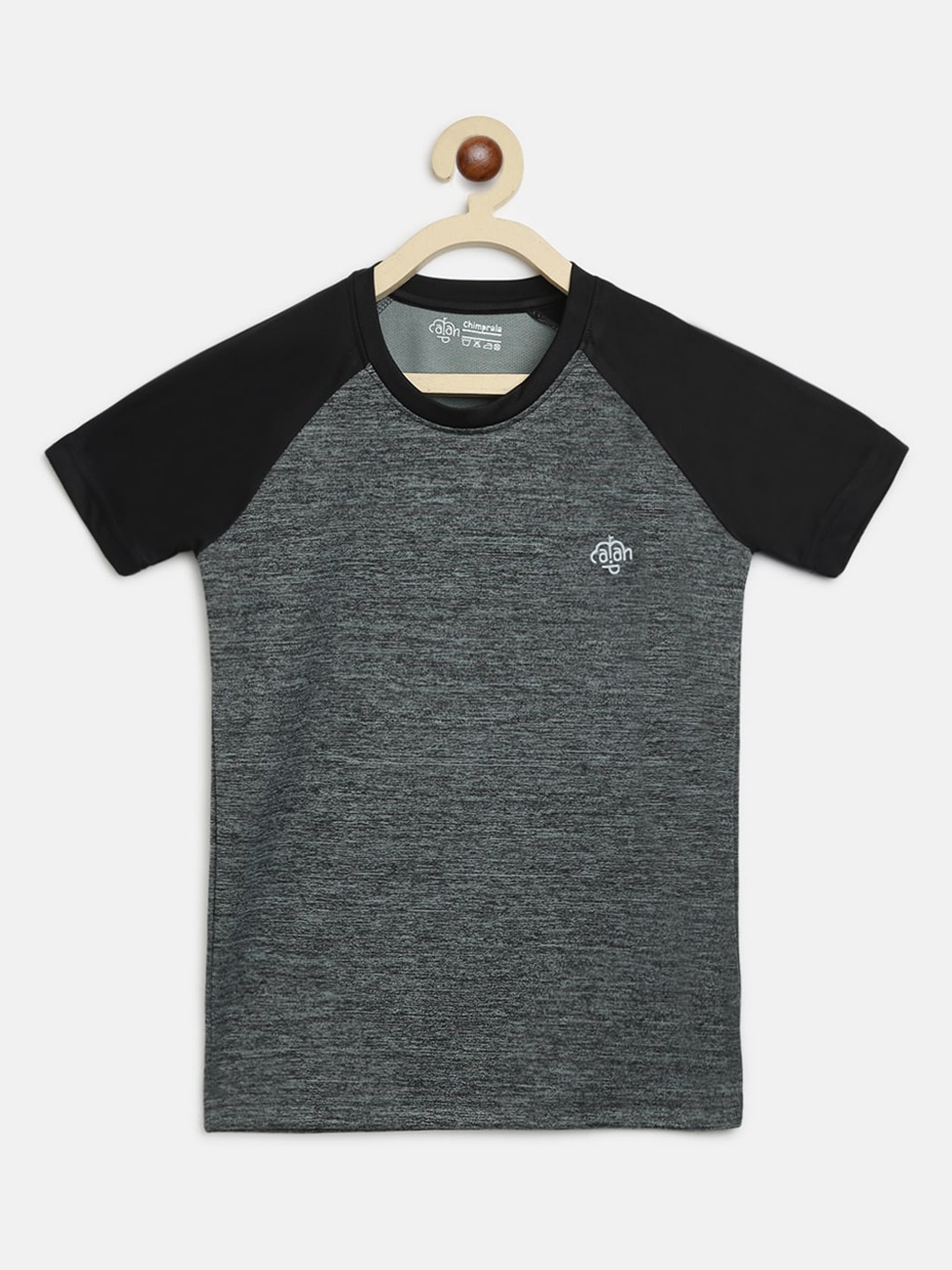 

CHIMPRALA Boys Charcoal Grey & Black Colourblocked Round Neck Sports T-shirt
