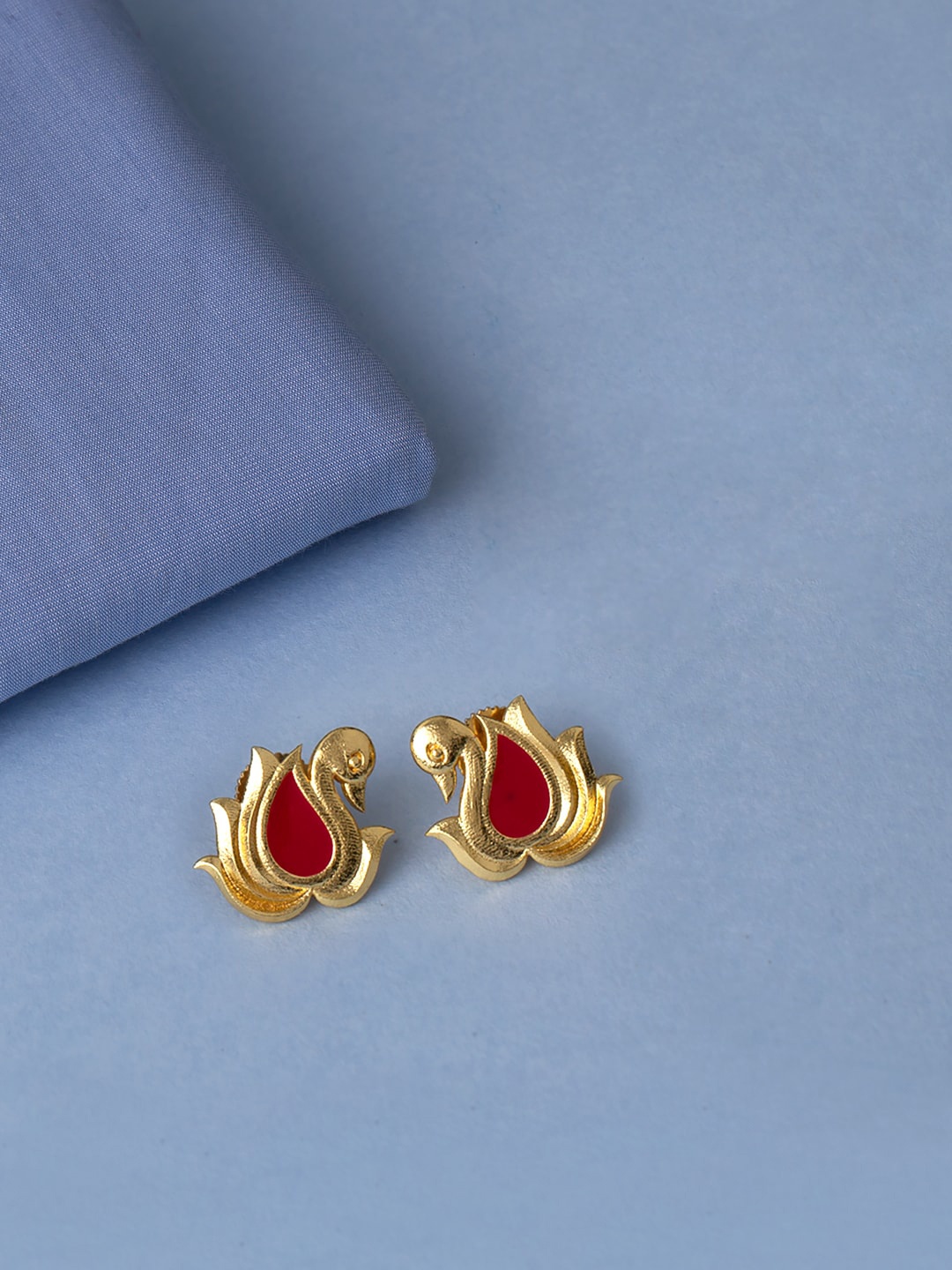 

Voylla Gold-Plated Red Swan Shaped Studs