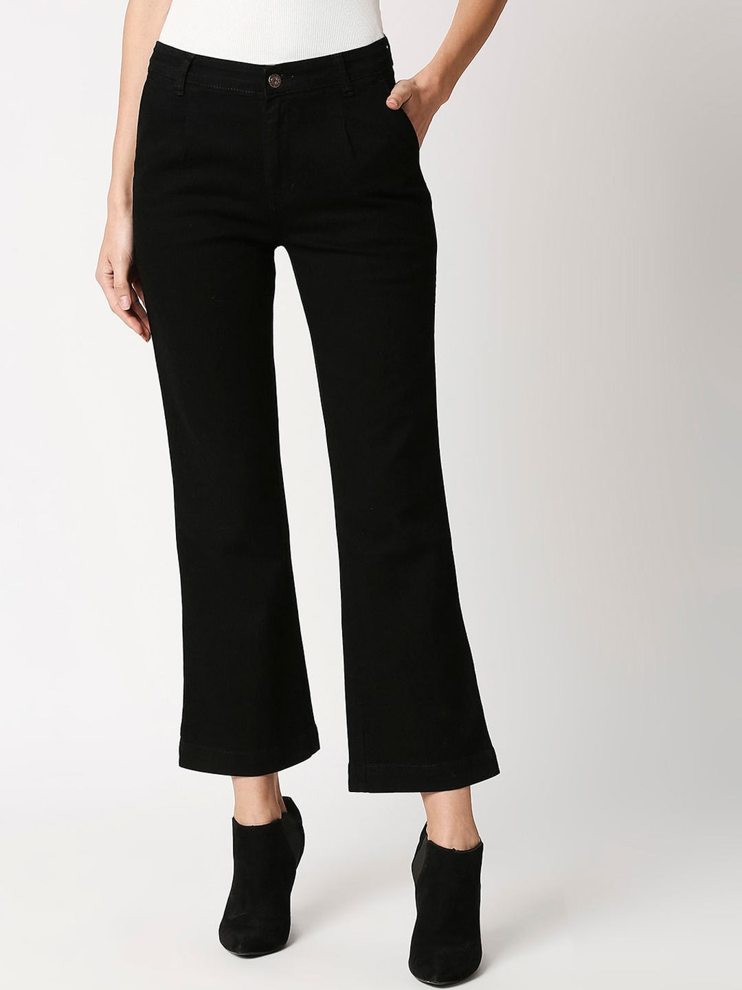 

High Star Women Black Bootcut Stretchable Jeans