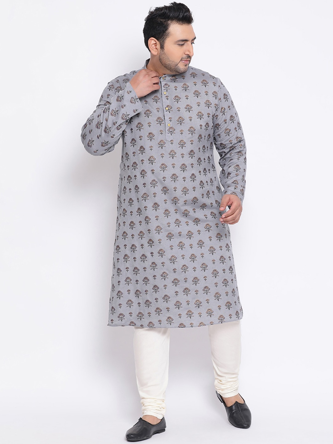 

KISAH PLUS Men Grey & Off-White Printed Kurta with Pyjamas