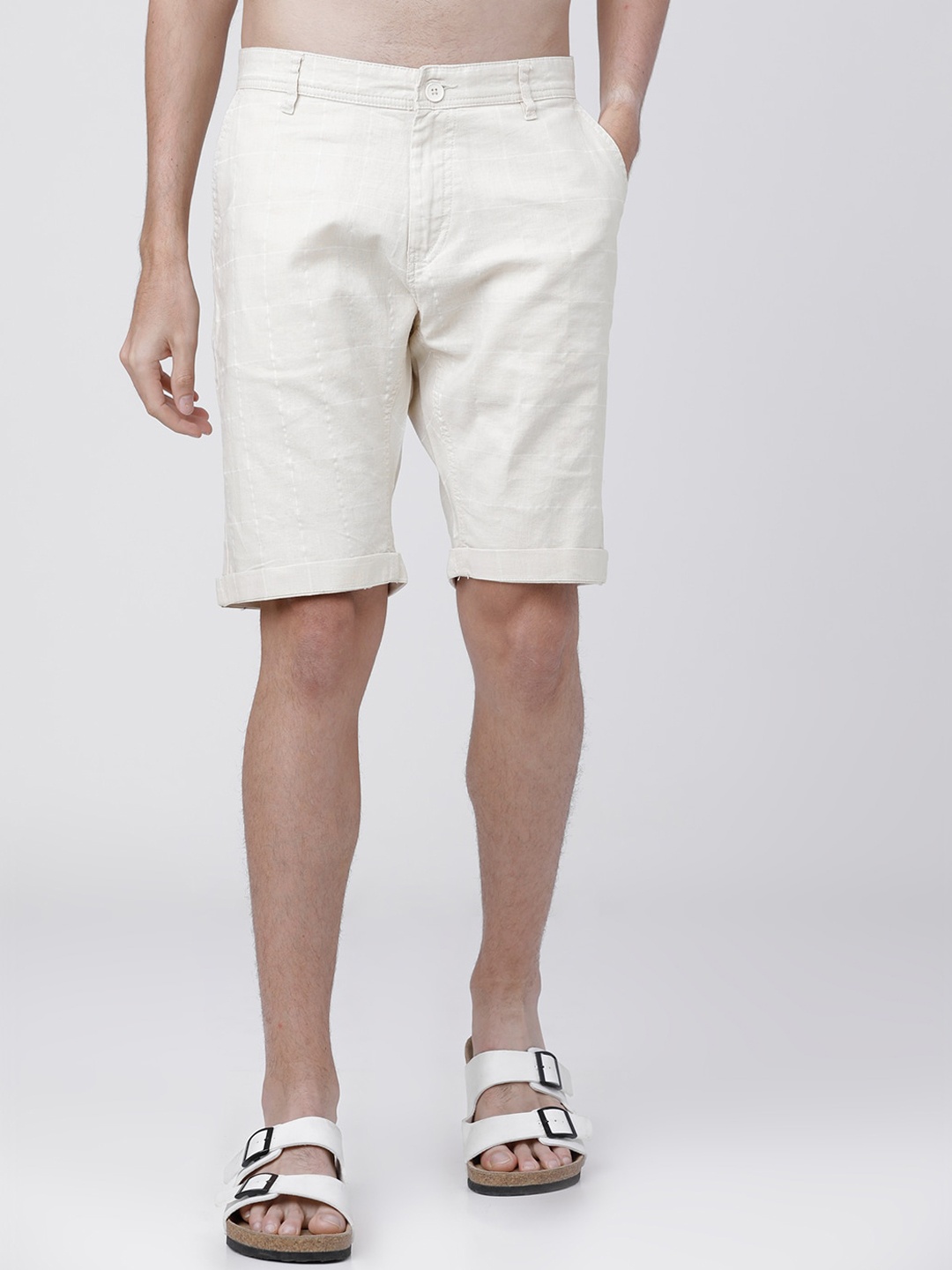 

HIGHLANDER Men Beige Solid Slim Fit Cotton Linen Regular Shorts