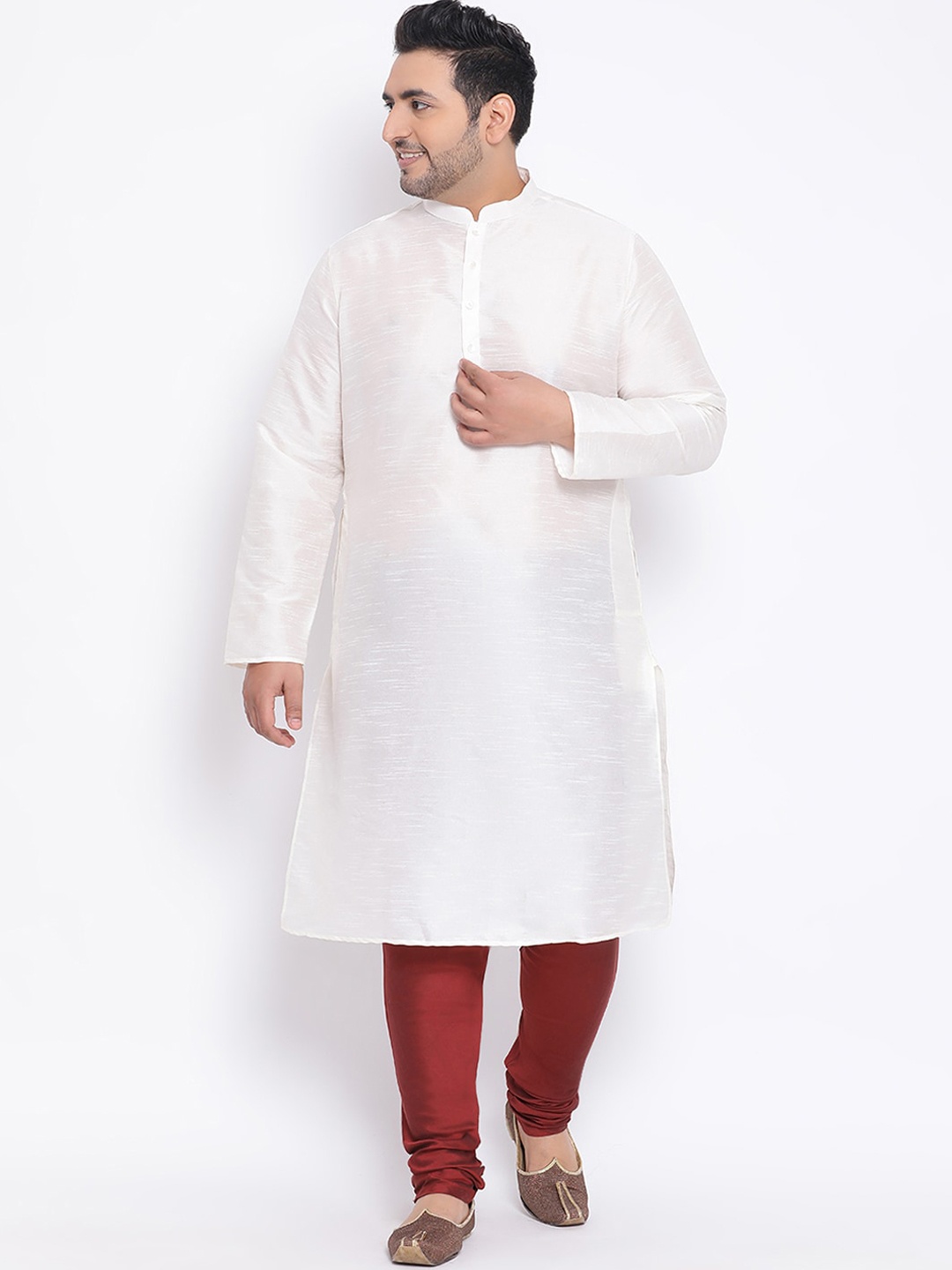 

KISAH PLUS Men White & Maroon Solid Kurta with Churidar