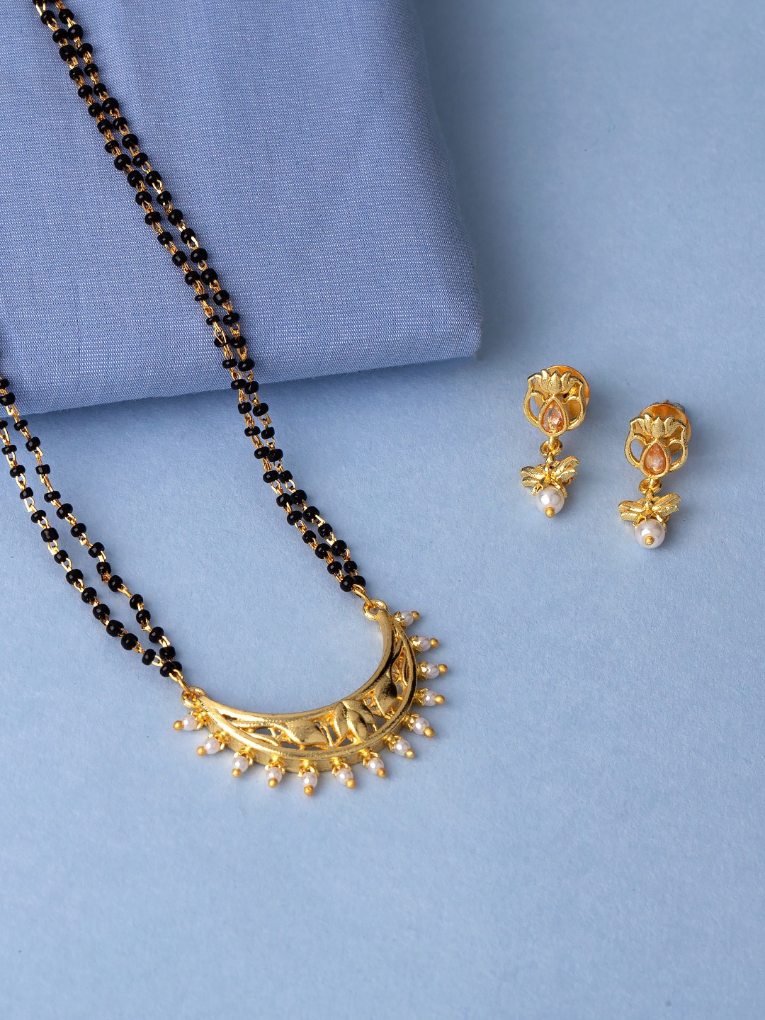 

Voylla Black Gold-Plated Stone Studded & Beaded Mangalsutra With Earrings