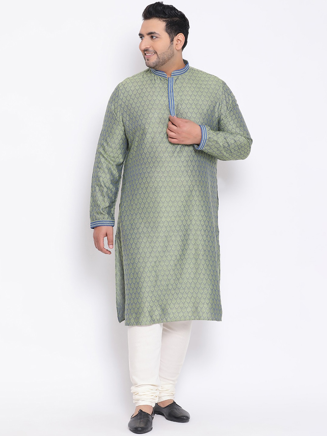 KISAH PLUS Men Olive Green & Off-White Self Design Kurta with Churidar