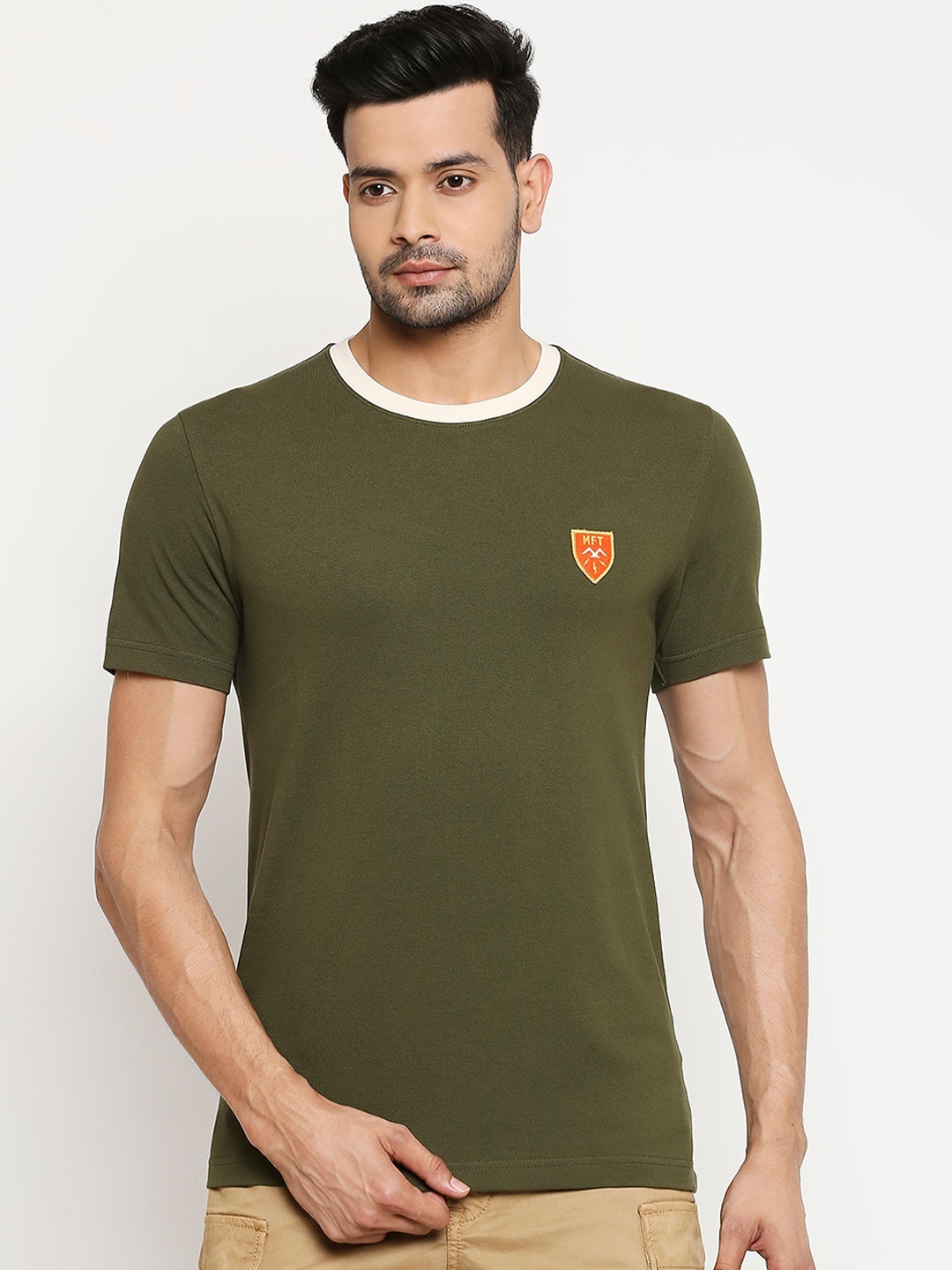 

Mufti Men Olive Green Solid Round Neck Pure Cotton T-shirt